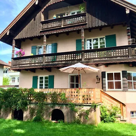 Appartement Rosi's 2to8 *