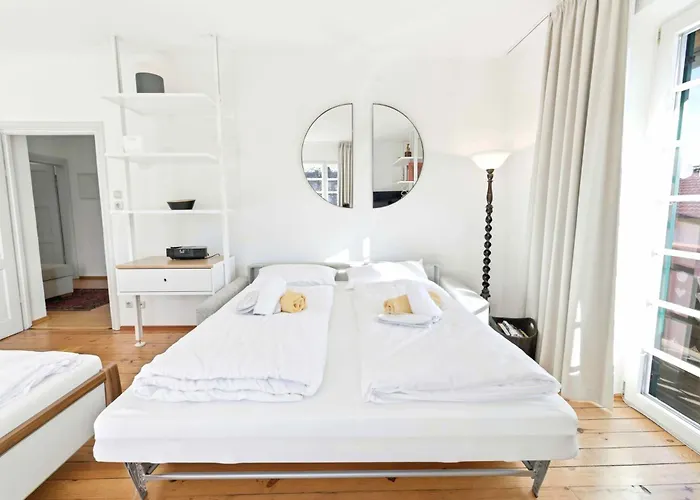 Rosi's 2to8 Apartment